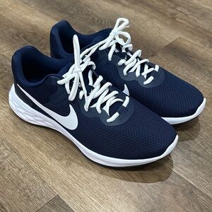 Nike Men's Midnight Navy Athletic Shoes